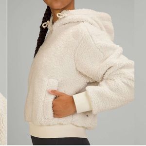 Lululemon Textured Fleece 1/2 Zip in White Opal NWOT